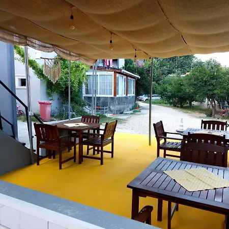 Belhomes Apartament *