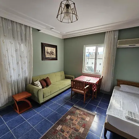 Apartament Belhomes *