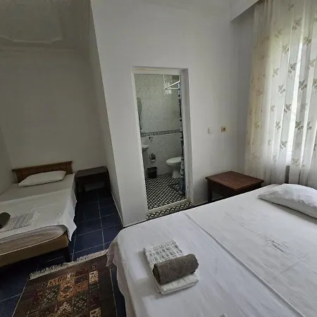 Belhomes Apartament *
