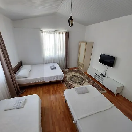 Belhomes Apartament *